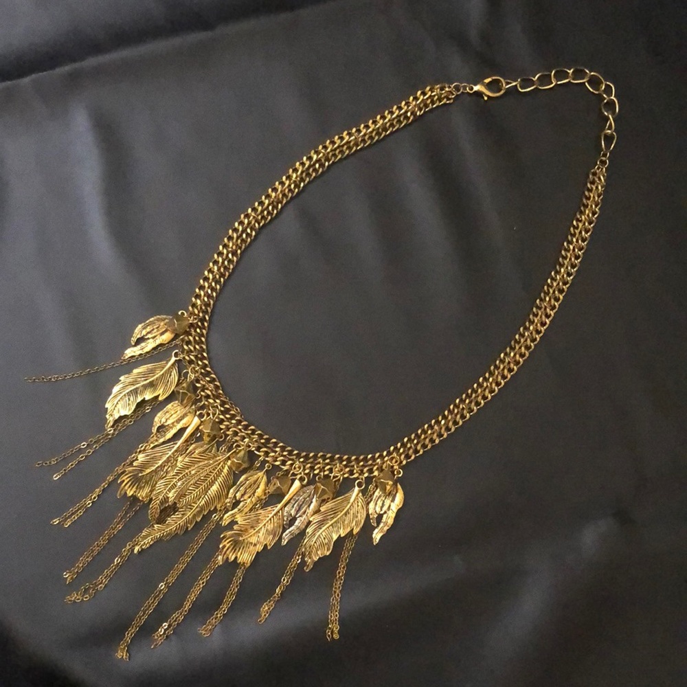 Bronze/Gold Metal necklace
